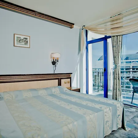 Chaika 3* Sluneční pobřeží